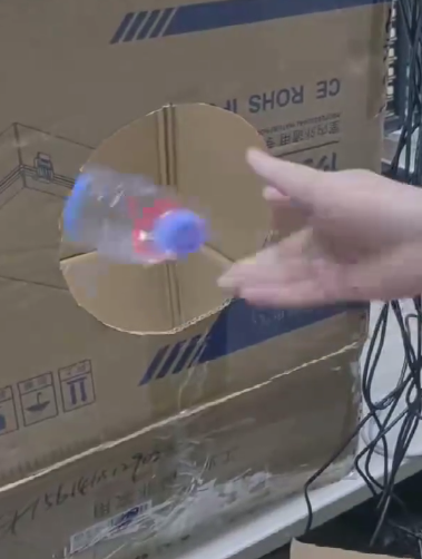 飲料瓶子智能自動回收機RVM掃碼固定掃描器嵌入設(shè)備.png 飲料瓶子智能自動回收機RVM掃碼固定掃描器嵌入設(shè)備.png